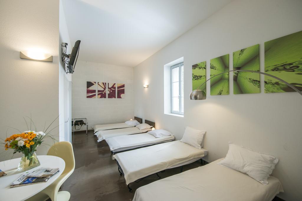 Gîte d'Etape des Capucins Le Puy-en-Velay Chambre photo