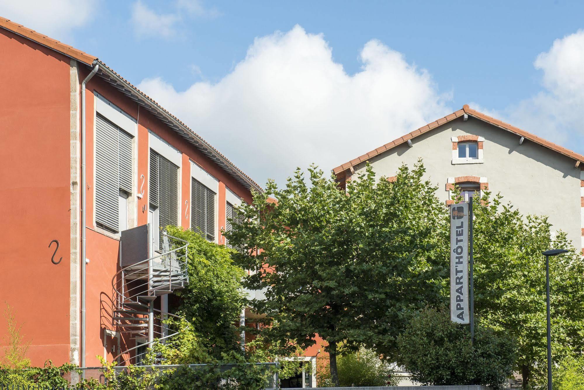Gîte d'Etape des Capucins Le Puy-en-Velay Extérieur photo