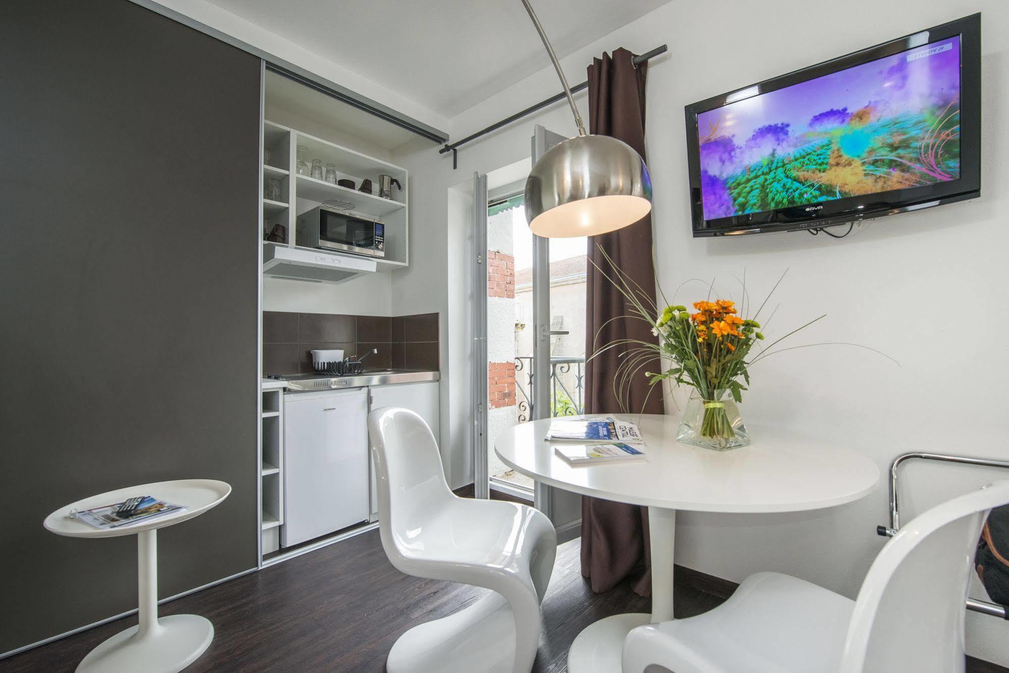 Gîte d'Etape des Capucins Le Puy-en-Velay Extérieur photo