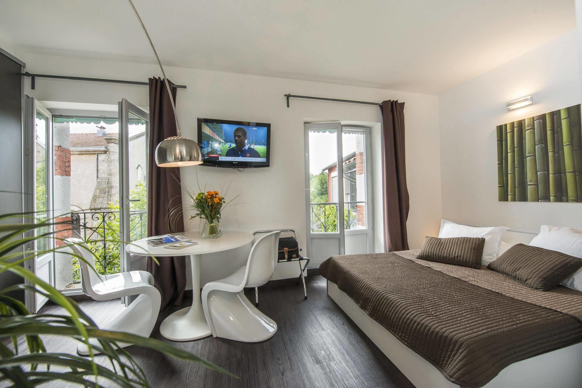 Gîte d'Etape des Capucins Le Puy-en-Velay Extérieur photo